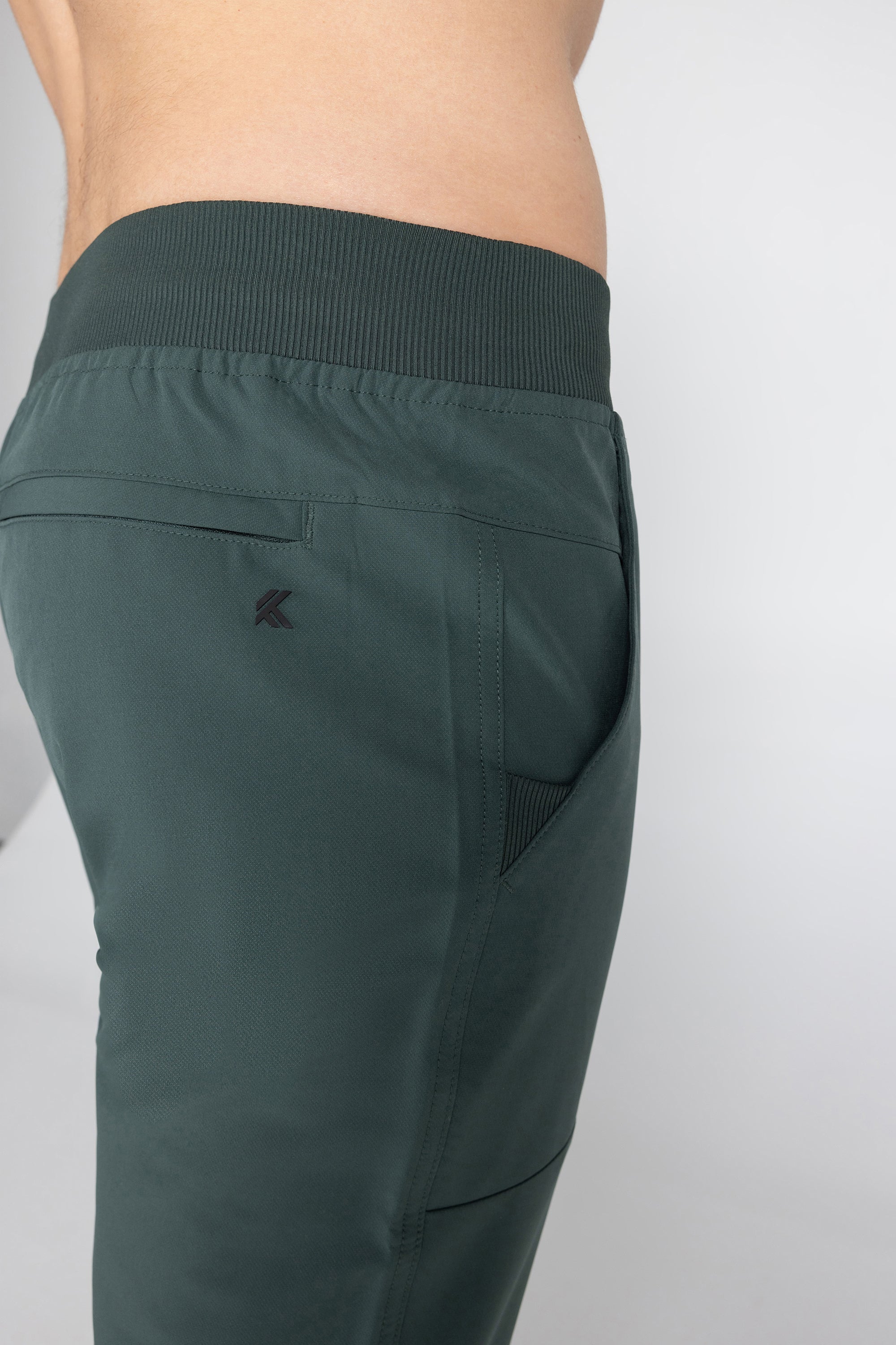 Performance Woven UPF50 Pant