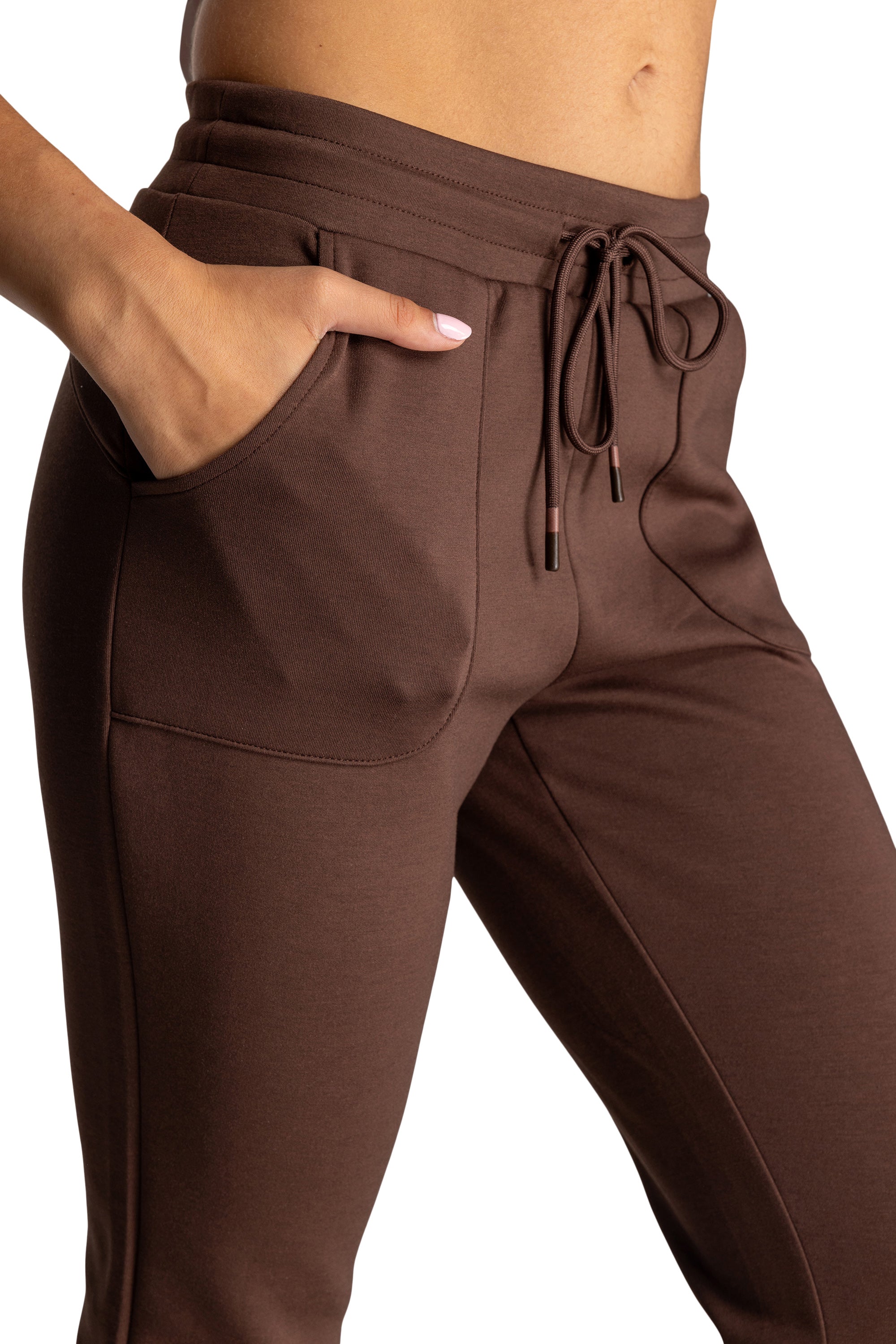 Elara Essential Jogger