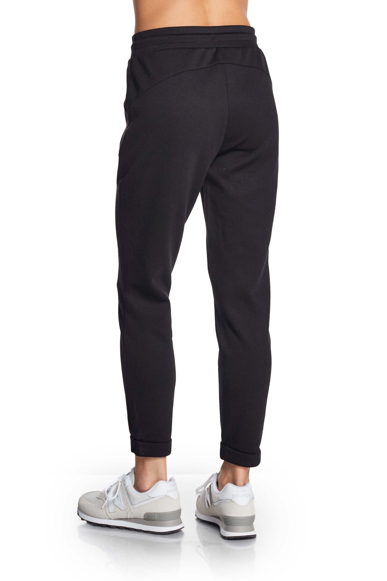 Elara Essential Jogger