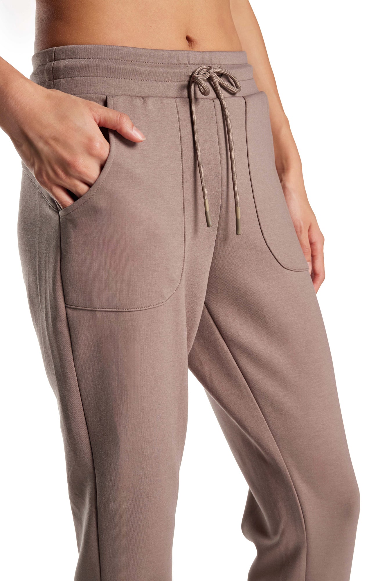 Elara Essential Jogger