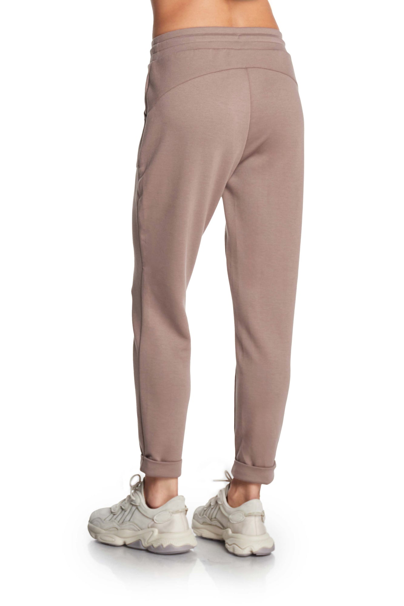Elara Essential Jogger