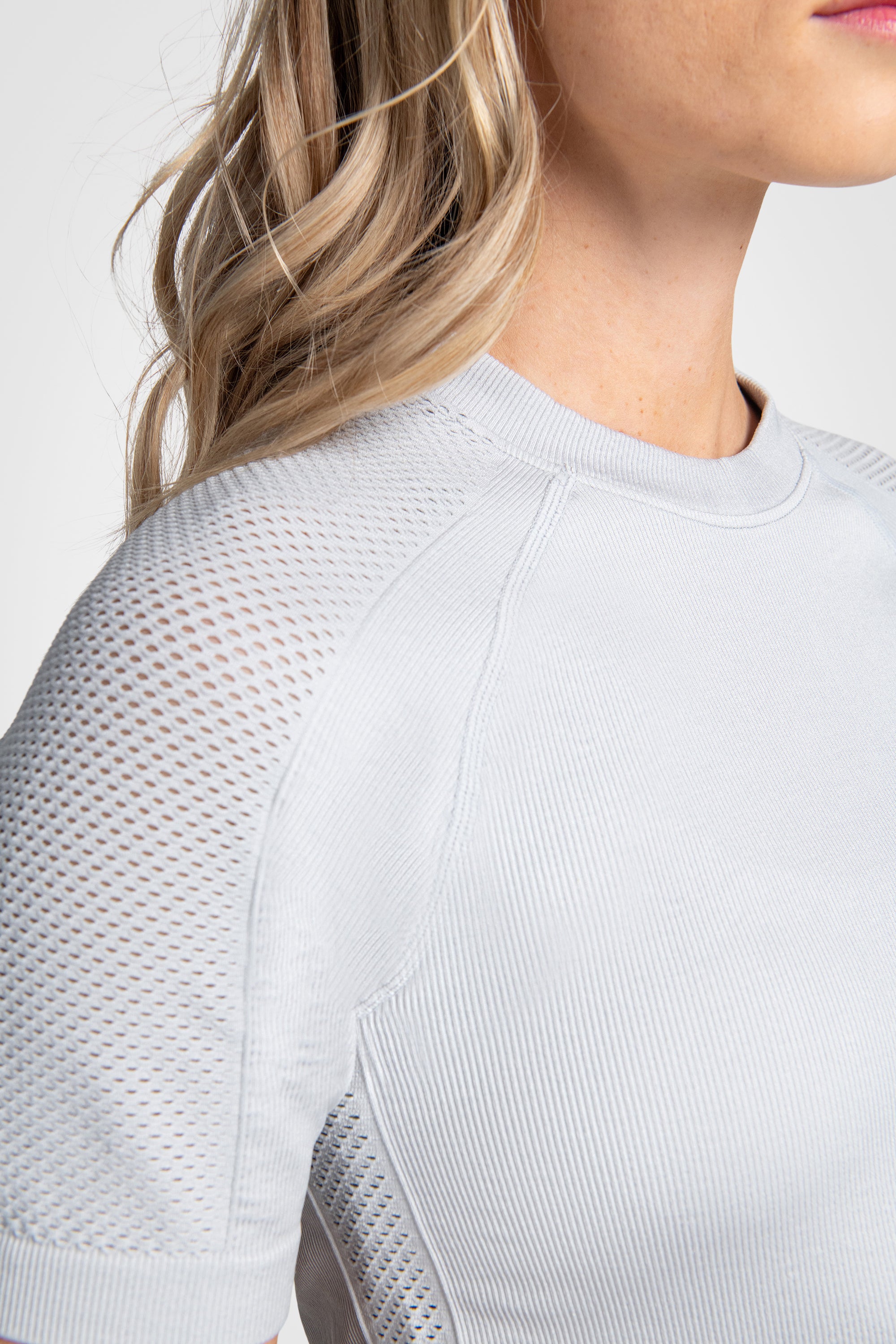 AeroFlex Seamless Mesh Tee